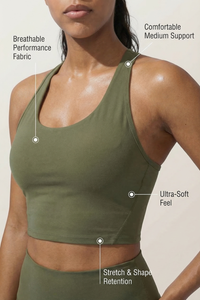 Sujetador deportivo corto de moda