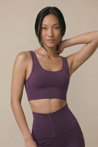 Sujetador deportivo crop de moda