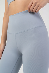 Contour High-Waist Legging Apparel & Accessories > Activewear > Leggings > High-Waist Leggings by Profit Outfits