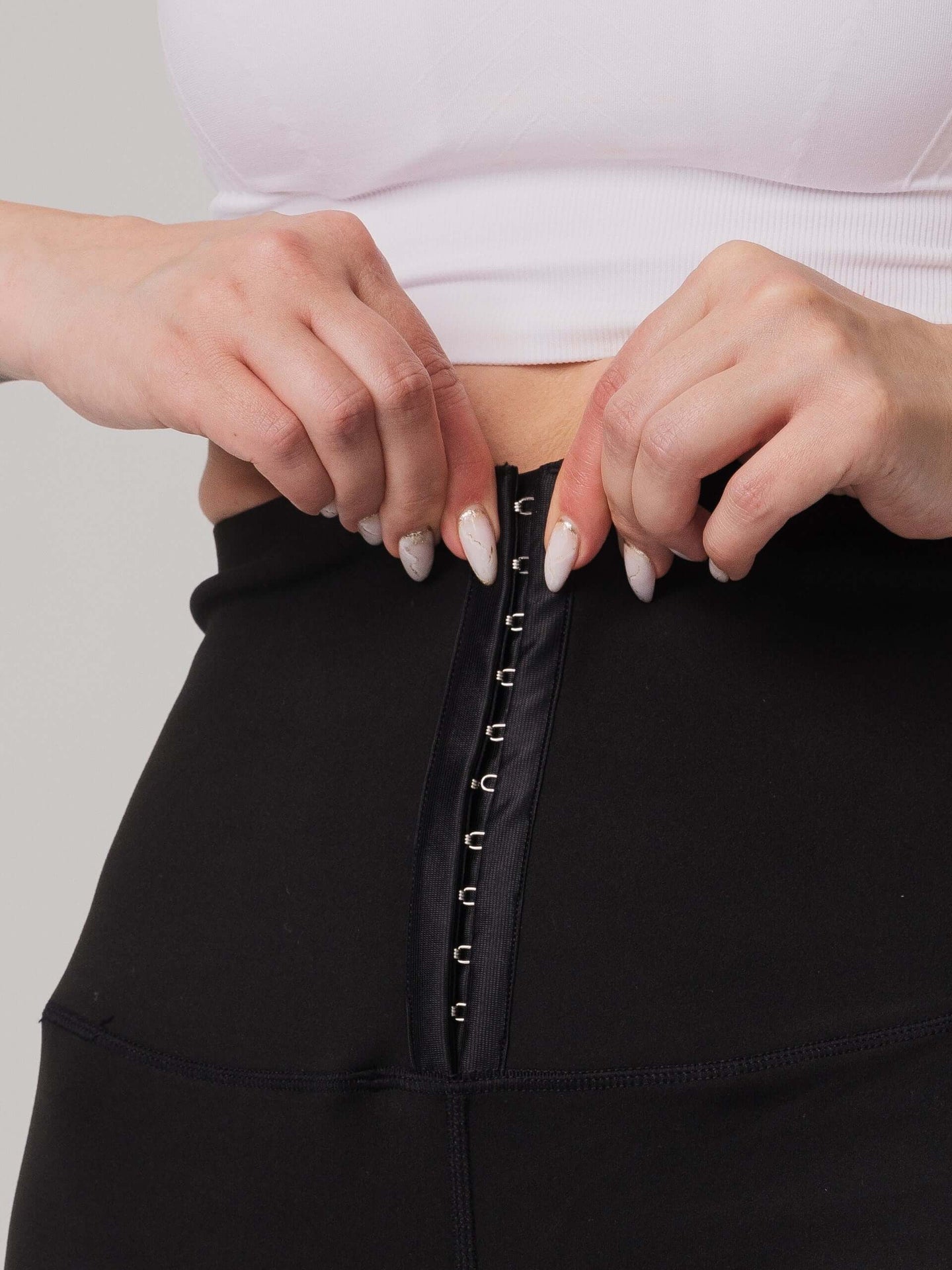 Contour Hook-Front High-Waist Legging  by PROFIT OUTFITS