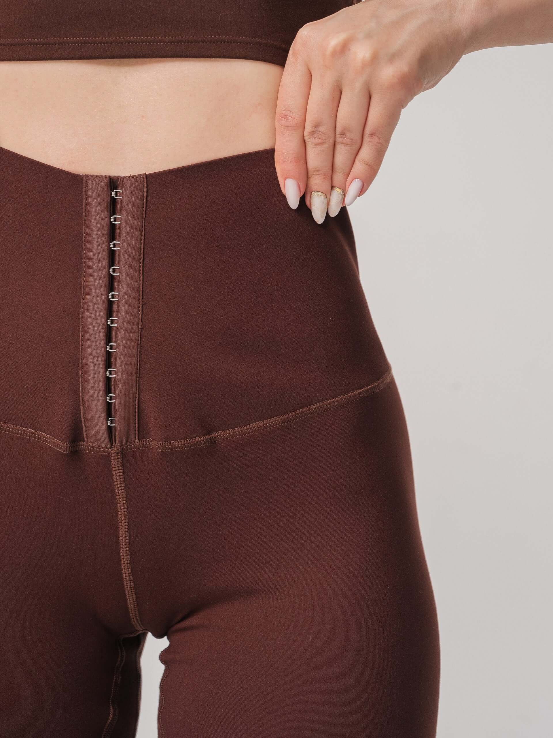 Contour Hook-Front High-Waist Legging  by PROFIT OUTFITS