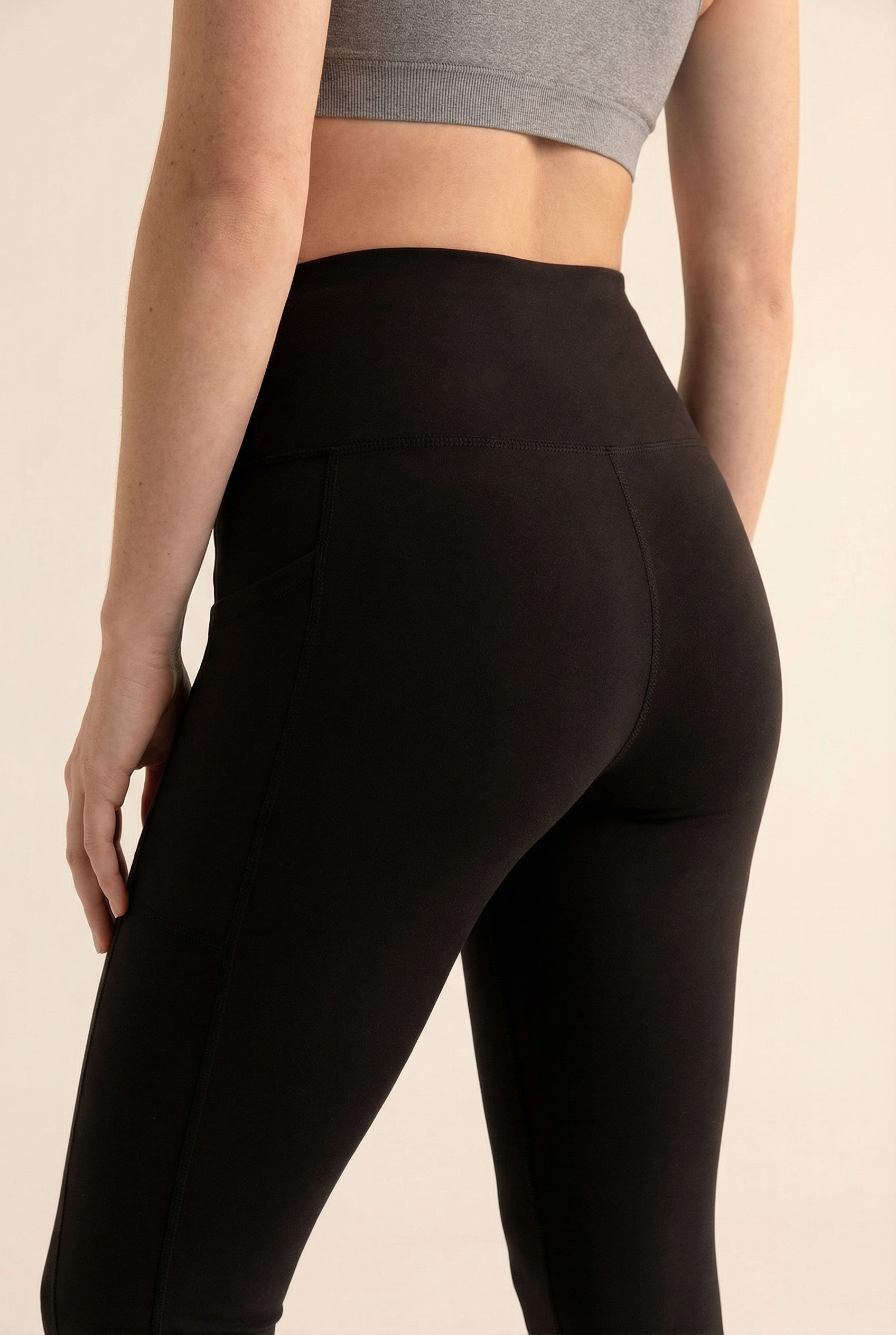 FlexPocket High-Waist Legging  by PROFIT OUTFITS