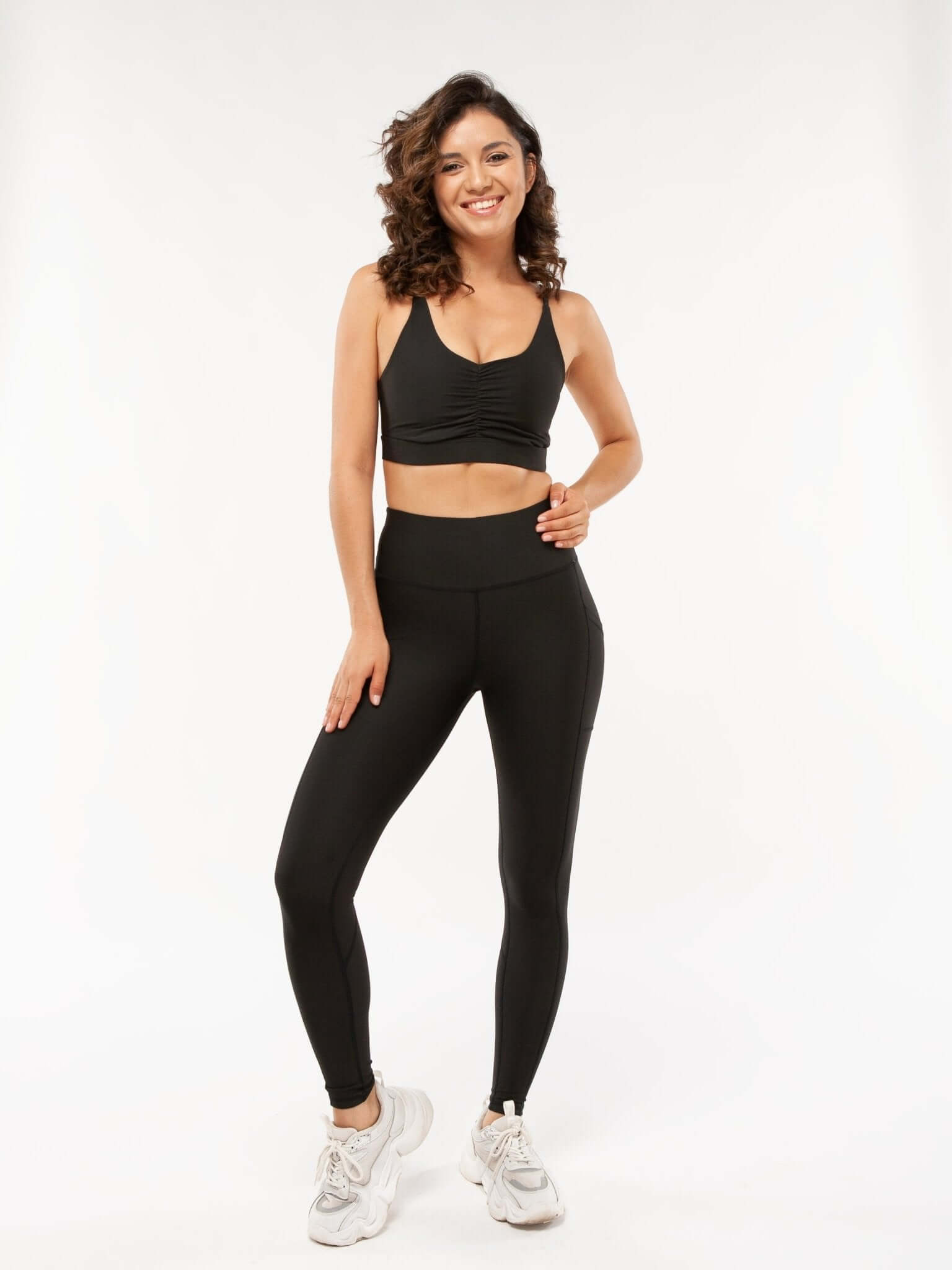 Sculpt Pocket Scrunch Legging  by PROFIT OUTFITS