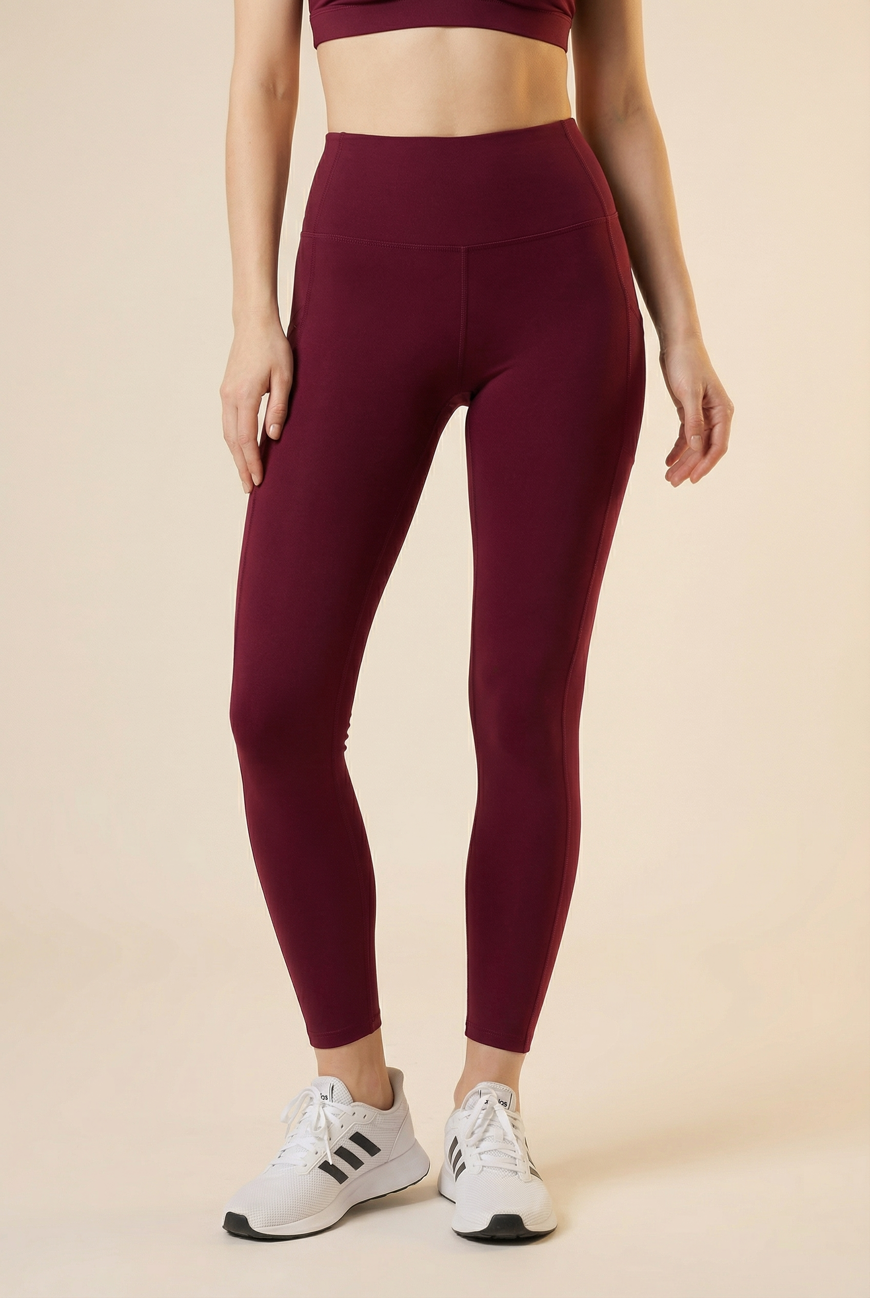 Sculpt Pocket Scrunch Legging  by PROFIT OUTFITS