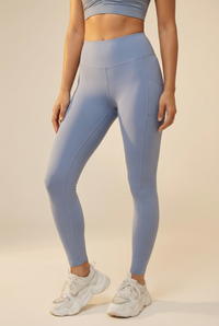 Sculpt Pocket Scrunch Legging  by PROFIT OUTFITS