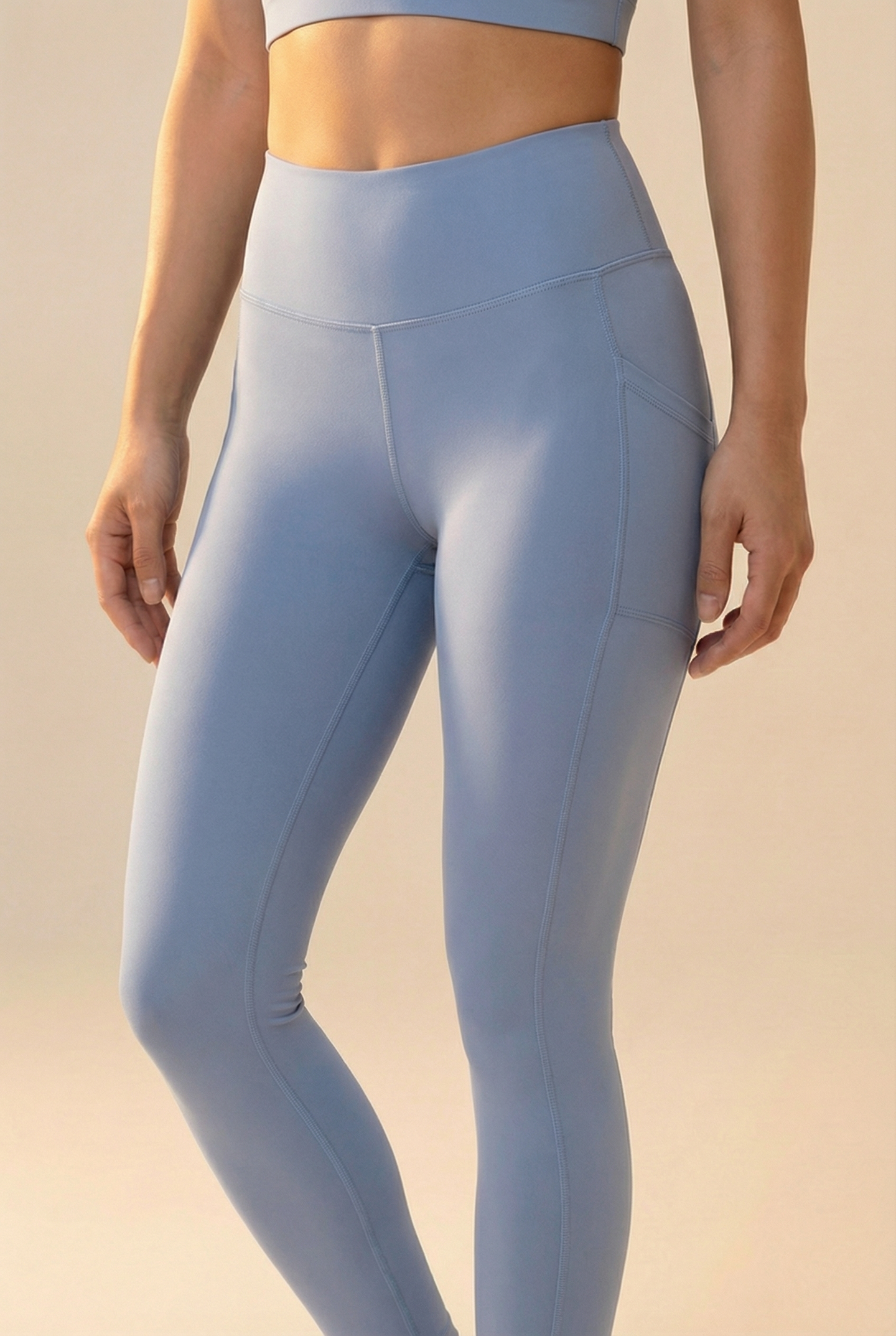 Sculpt Pocket Scrunch Legging  by Profit Outfits