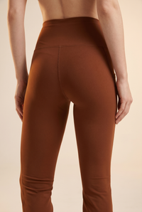 SoftTouch Pocket High-Waist Flare Legging Apparel & Accessories > Activewear > Leggings > Flare Leggings by Profit Outfits