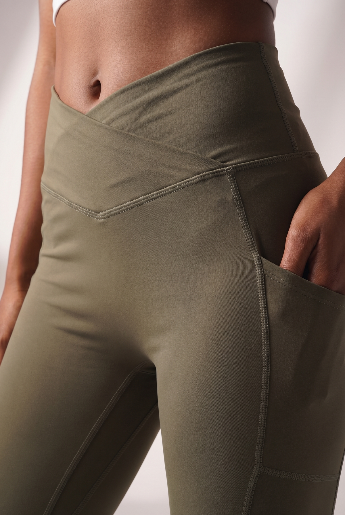 SoftTouch Pocket V-Waist Flare Legging Apparel & Accessories > Activewear > Leggings > Flare Leggings by Profit Outfits