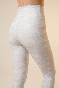 StudioPrint Light Geo High-Waist Legging  by PROFIT OUTFITS