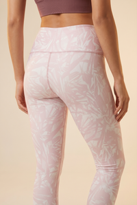 StudioPrint Pink Leaf Pocket High-Waist Legging  by PROFIT OUTFITS