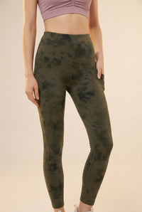 Tie-Dye Lift Pocket High-Waist Legging Apparel & Accessories > Activewear > Leggings > High-Waist Leggings by Profit Outfits