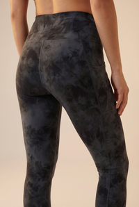 Tie-Dye Lift Pocket High-Waist Legging Apparel & Accessories > Activewear > Leggings > High-Waist Leggings by Profit Outfits