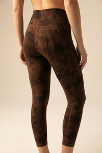 Tie-Dye Lift Pocket High-Waist Legging Apparel & Accessories > Activewear > Leggings > High-Waist Leggings by Profit Outfits