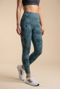 Tie-Dye Lift Pocket High-Waist Legging Apparel & Accessories > Activewear > Leggings > High-Waist Leggings by Profit Outfits