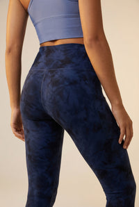 Tie-Dye Lift Pocket High-Waist Legging Apparel & Accessories > Activewear > Leggings > High-Waist Leggings by Profit Outfits