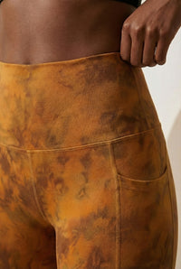 Tie-Dye Lift Pocket High-Waist Legging  by PROFIT OUTFITS